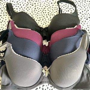 VS Body By Victoria Lined Demi Neutral Solid Lot 38B